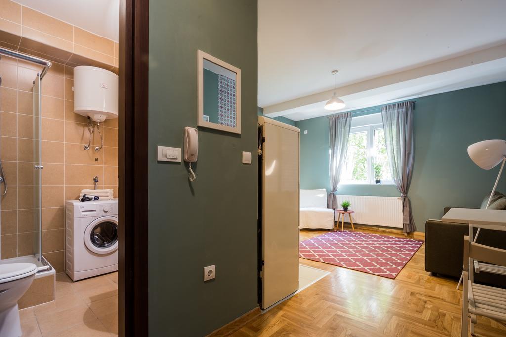 ! Promo! Central Evergreen Studio - Free Public Parking-Fast Wi-Fi Novi Sad Luaran gambar