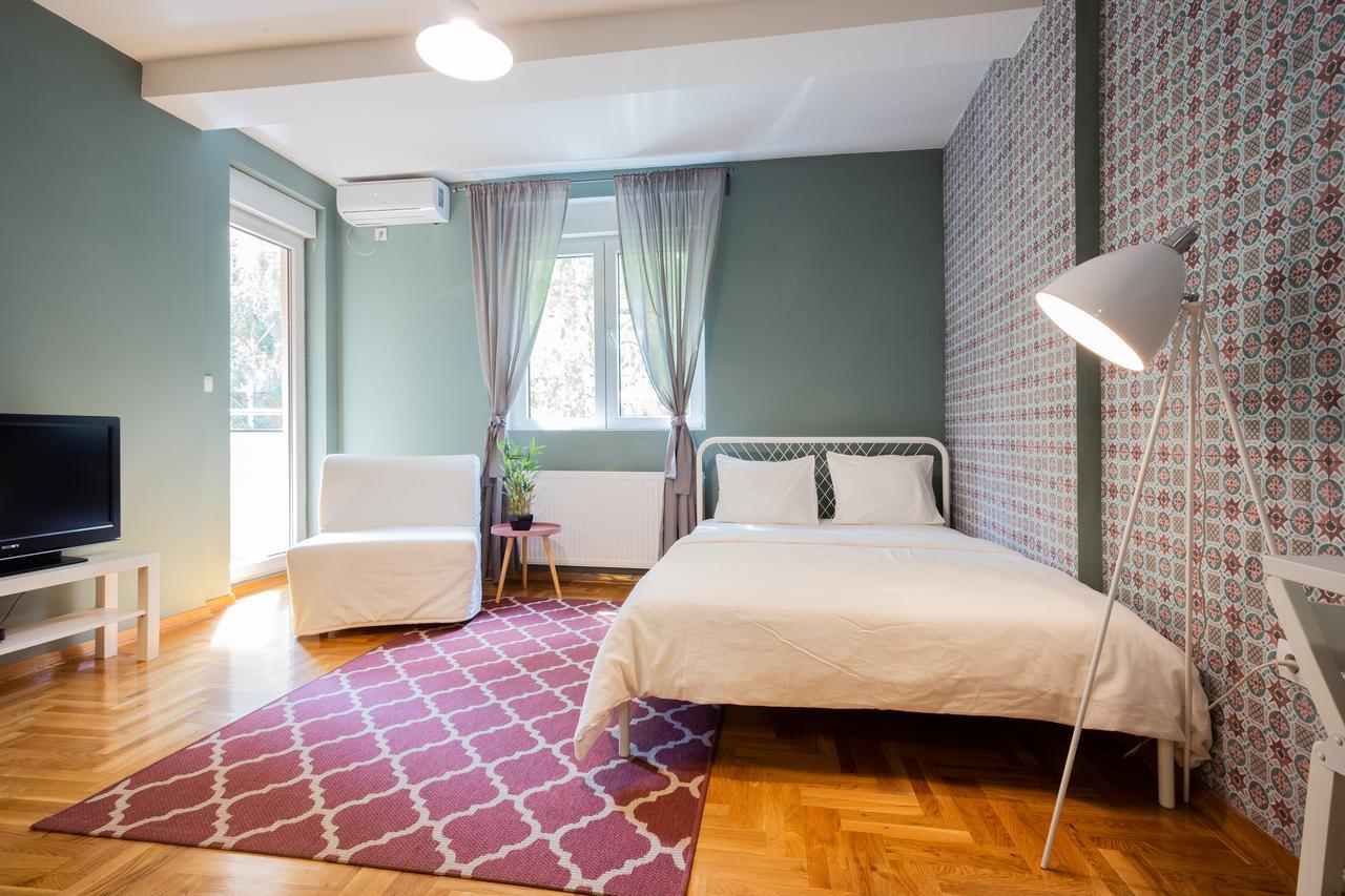 ! Promo! Central Evergreen Studio - Free Public Parking-Fast Wi-Fi Novi Sad Luaran gambar